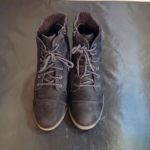 WONDER NATION POINTED TOE ZIP CLOSURE LACE UP CLOSURE GIRL BOOT